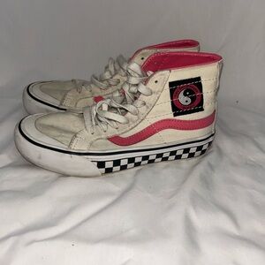 Vans High-Top Sneakers in Pink and White Hawaii